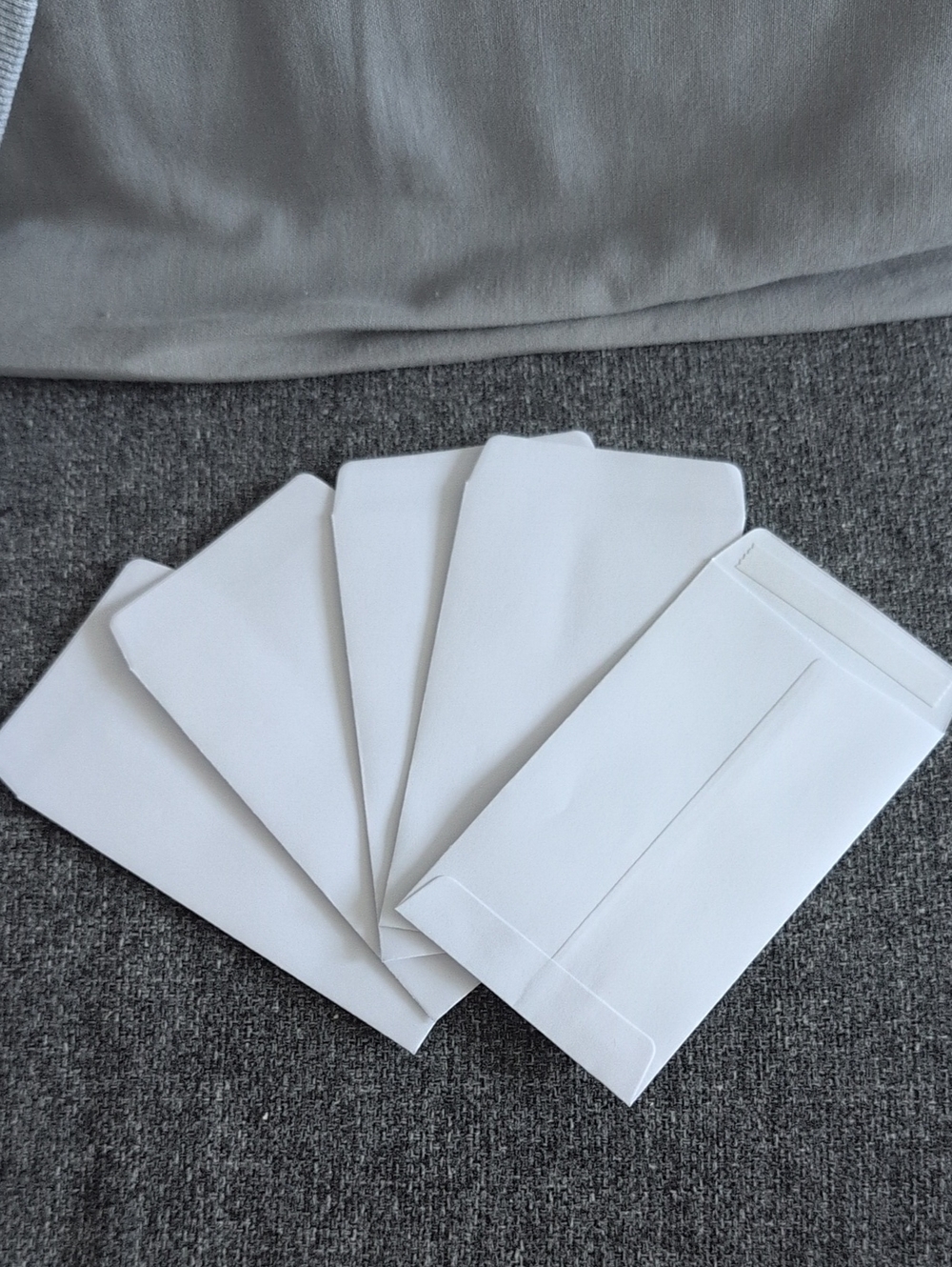 White Business Envelopes - Pack of Plain Mailing Envelopes